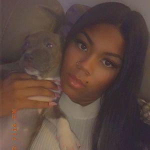 Meet your Posher, Amber